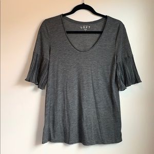 Gray Ann Taylor Top with sleeve detail